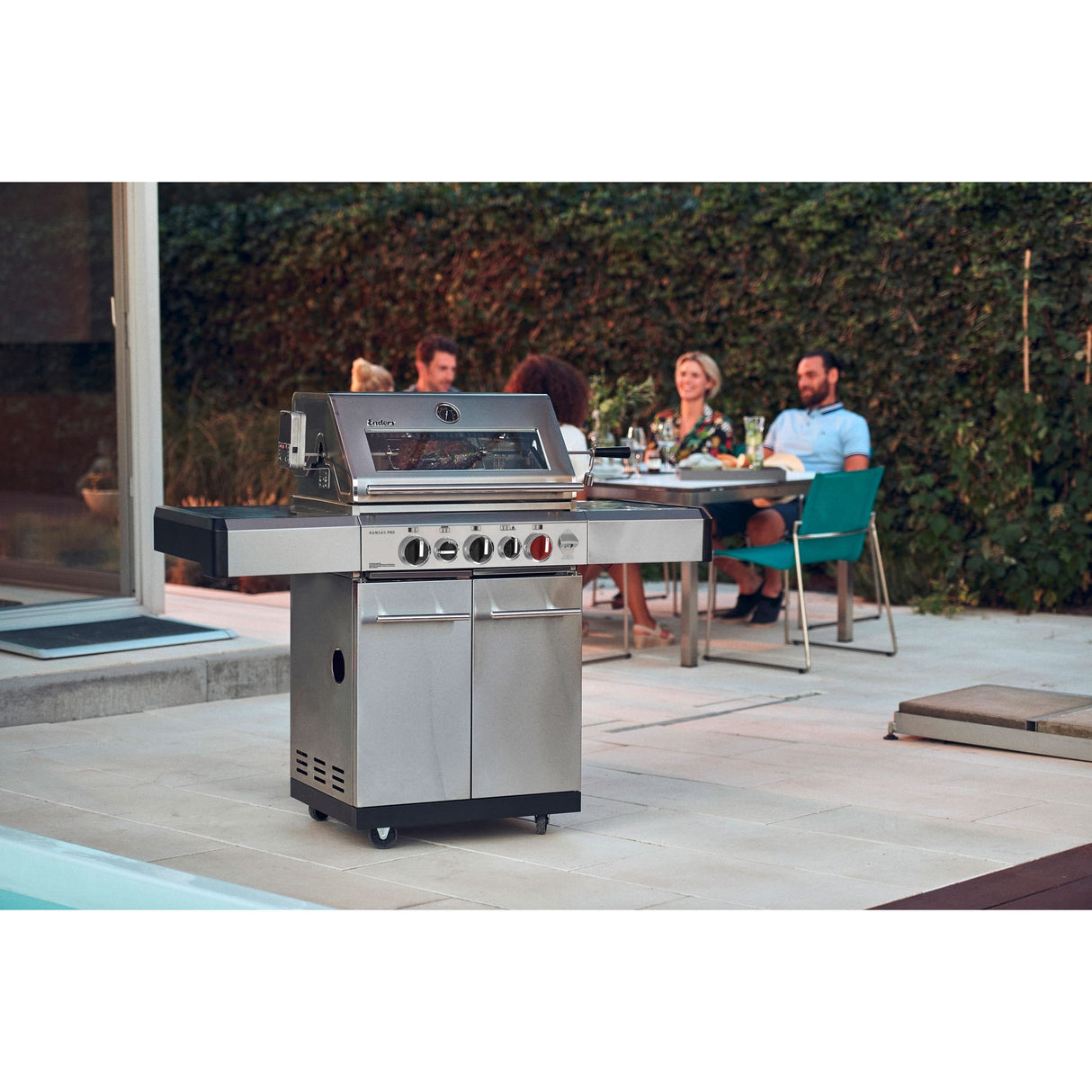 Enders Kansas Pro 3 SIK Turbo 5 Burner Gas Barbecue